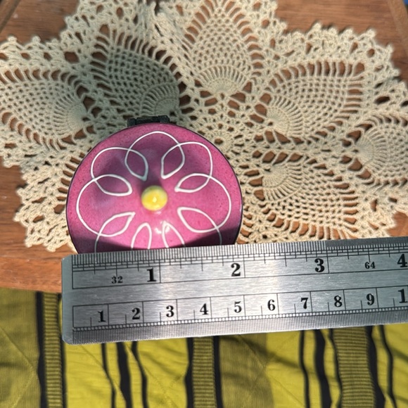 Porcelain Floral Trinket Box with Pink Lid - Picture 14 of 14